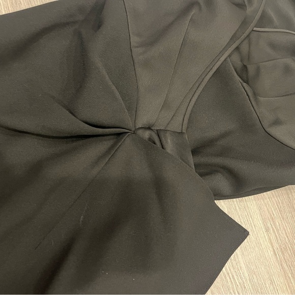 DVF wrap dress brand new ( ask me about deals on multiple items ) - Picture 3 of 6